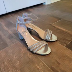 Silver dress sandels